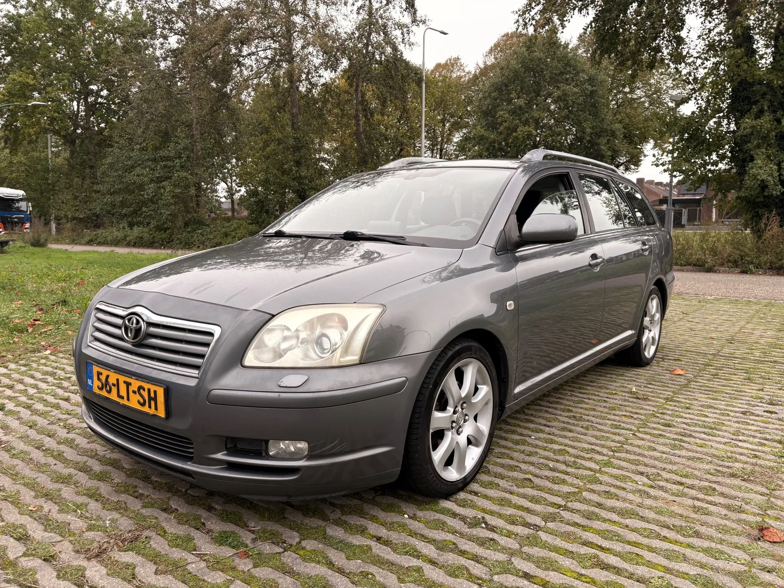 Toyota Avensis (2003) — foto 1