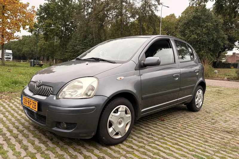 Toyota Yaris (2005)