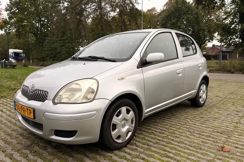 Toyota Yaris (2004)