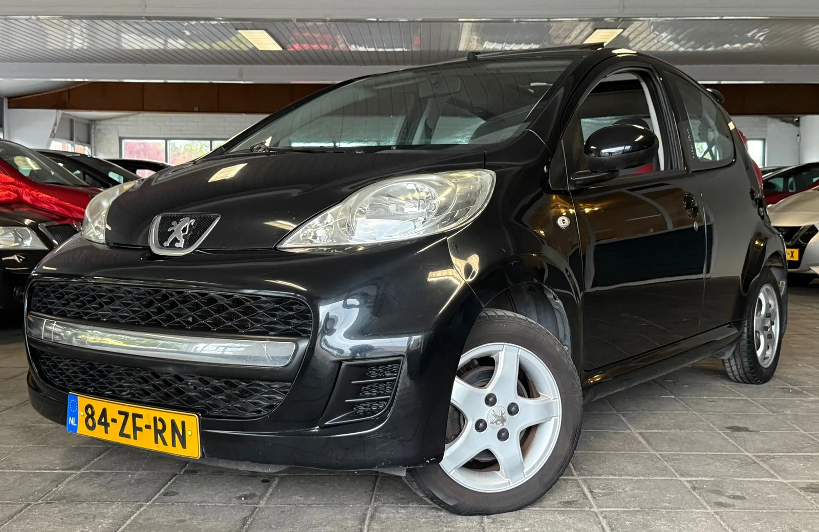 Peugeot 107 (2008) — foto 1