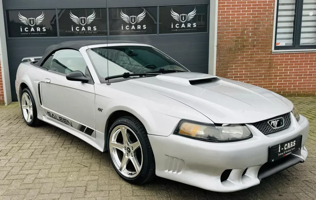 Ford Mustang (2000) — foto 1