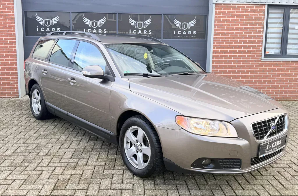 Volvo V70 (2008) — foto 1