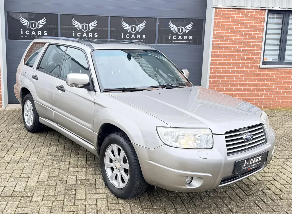 Subaru Forester (2006) — foto 1