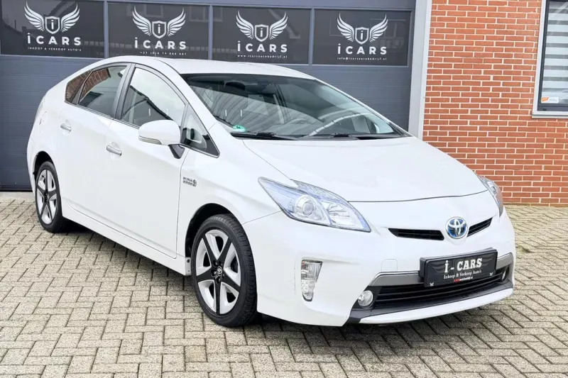 Toyota Prius (2013)