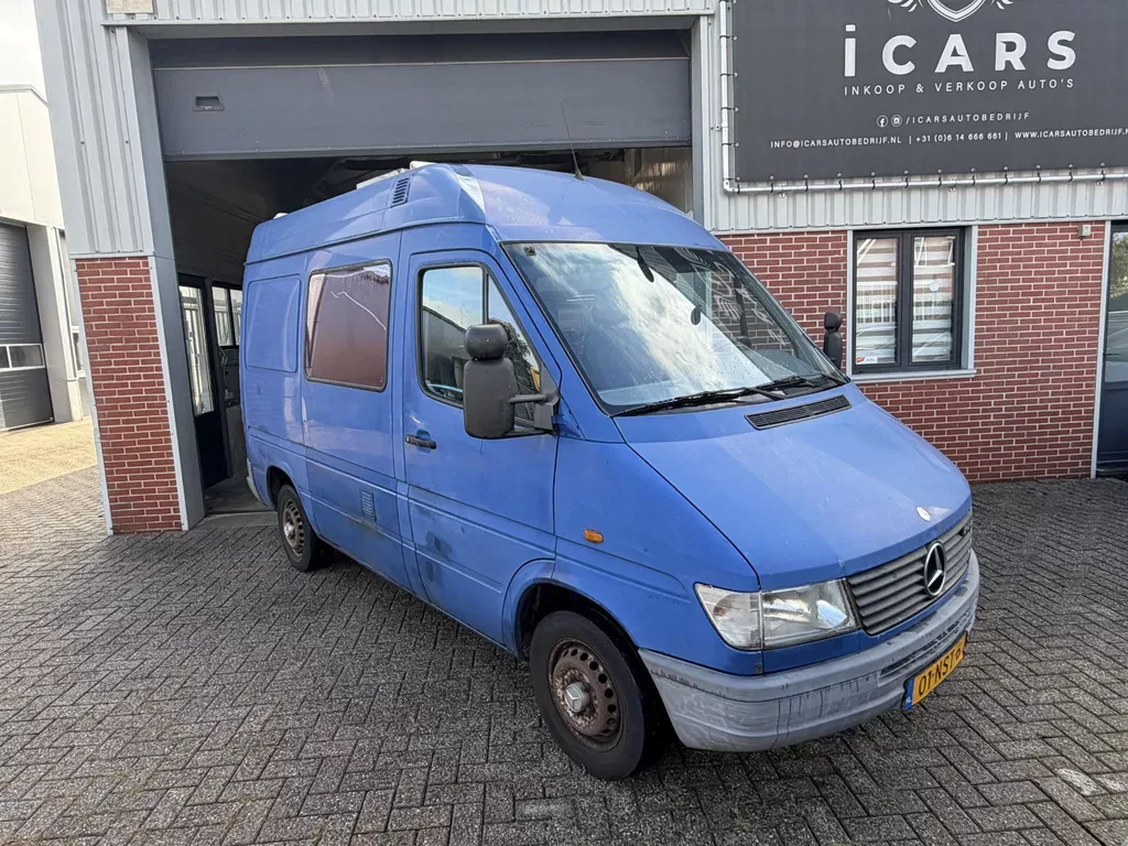 Mercedes-Benz Sprinter (1999) — foto 1