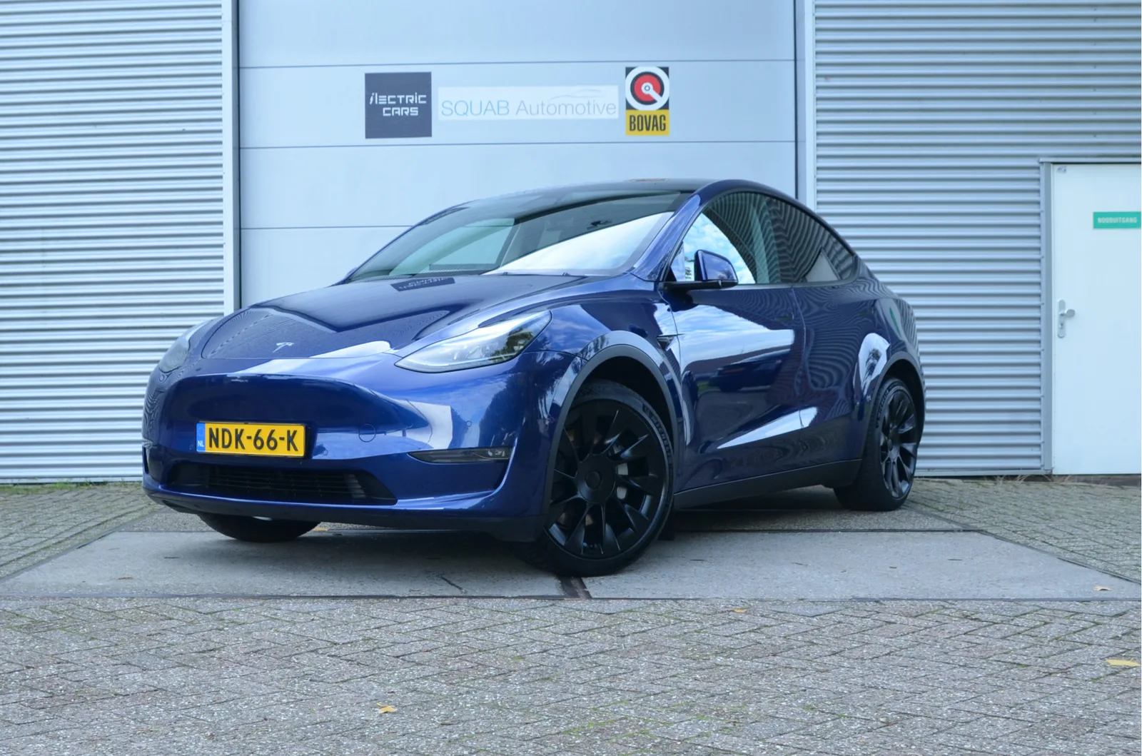 Tesla Model Y (2022) — foto 1