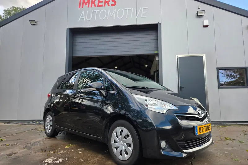 Toyota Verso (2012)