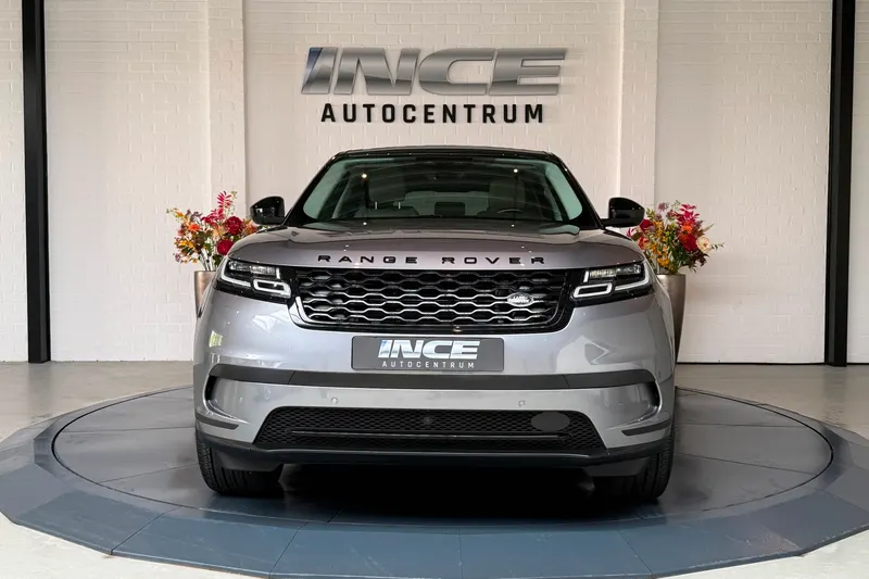 Land Rover Range Rover Velar (2022)