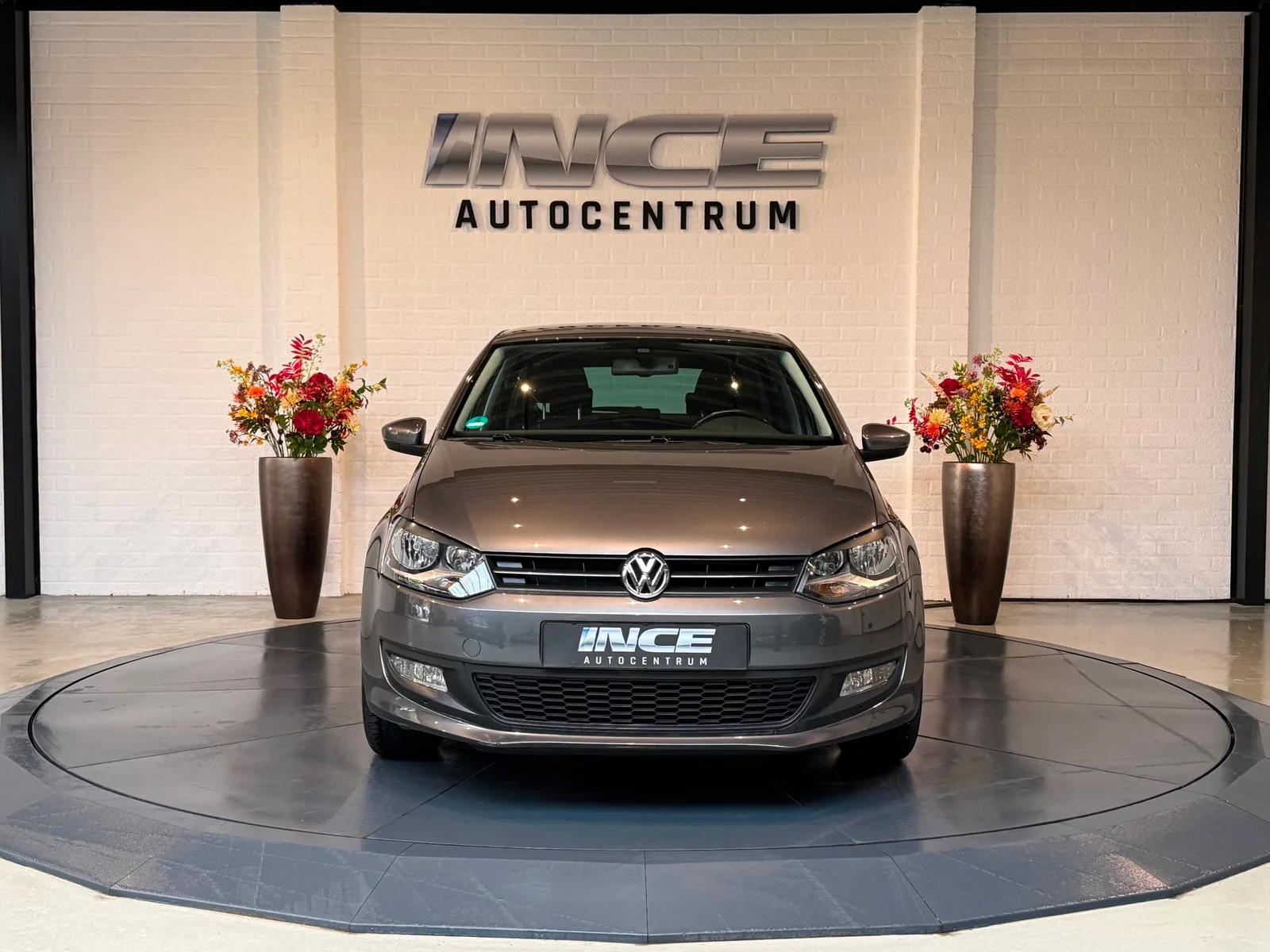 Volkswagen Polo (2010) — foto 1