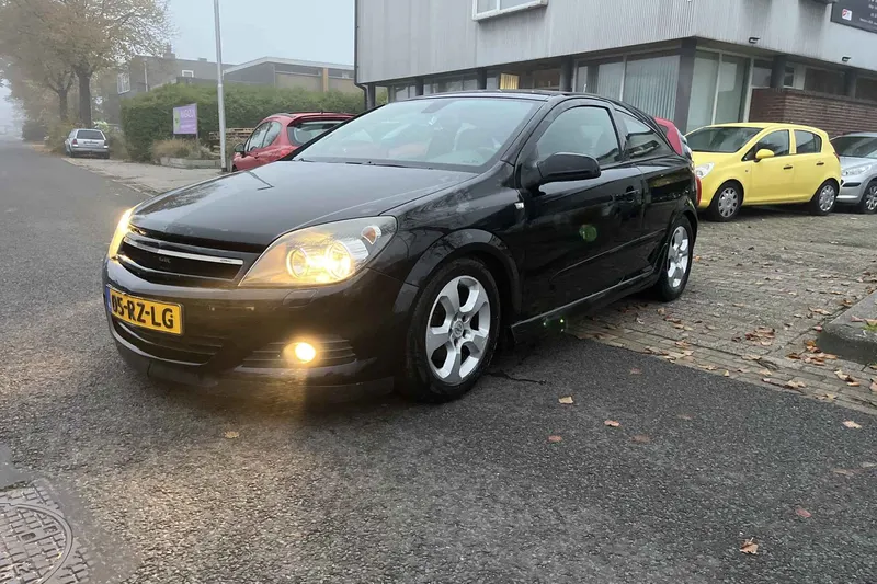 Opel Astra (2005)