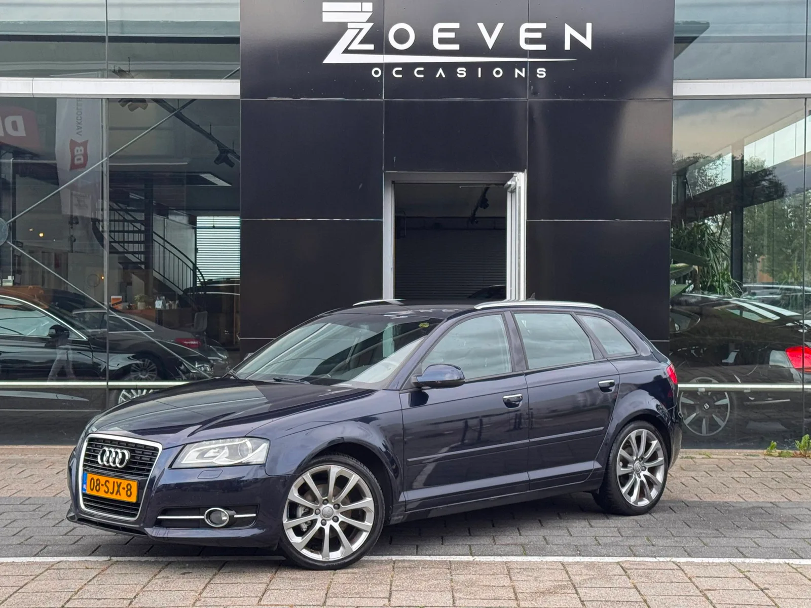 Audi A3 (2010) — foto 1