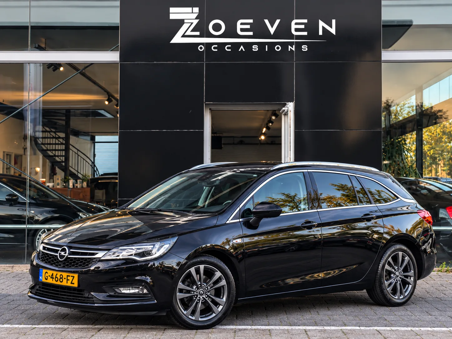 Opel Astra (2019) — foto 1