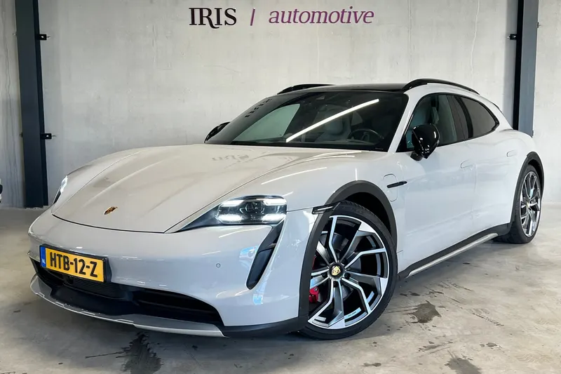 Porsche Taycan Cross Turismo (2021)