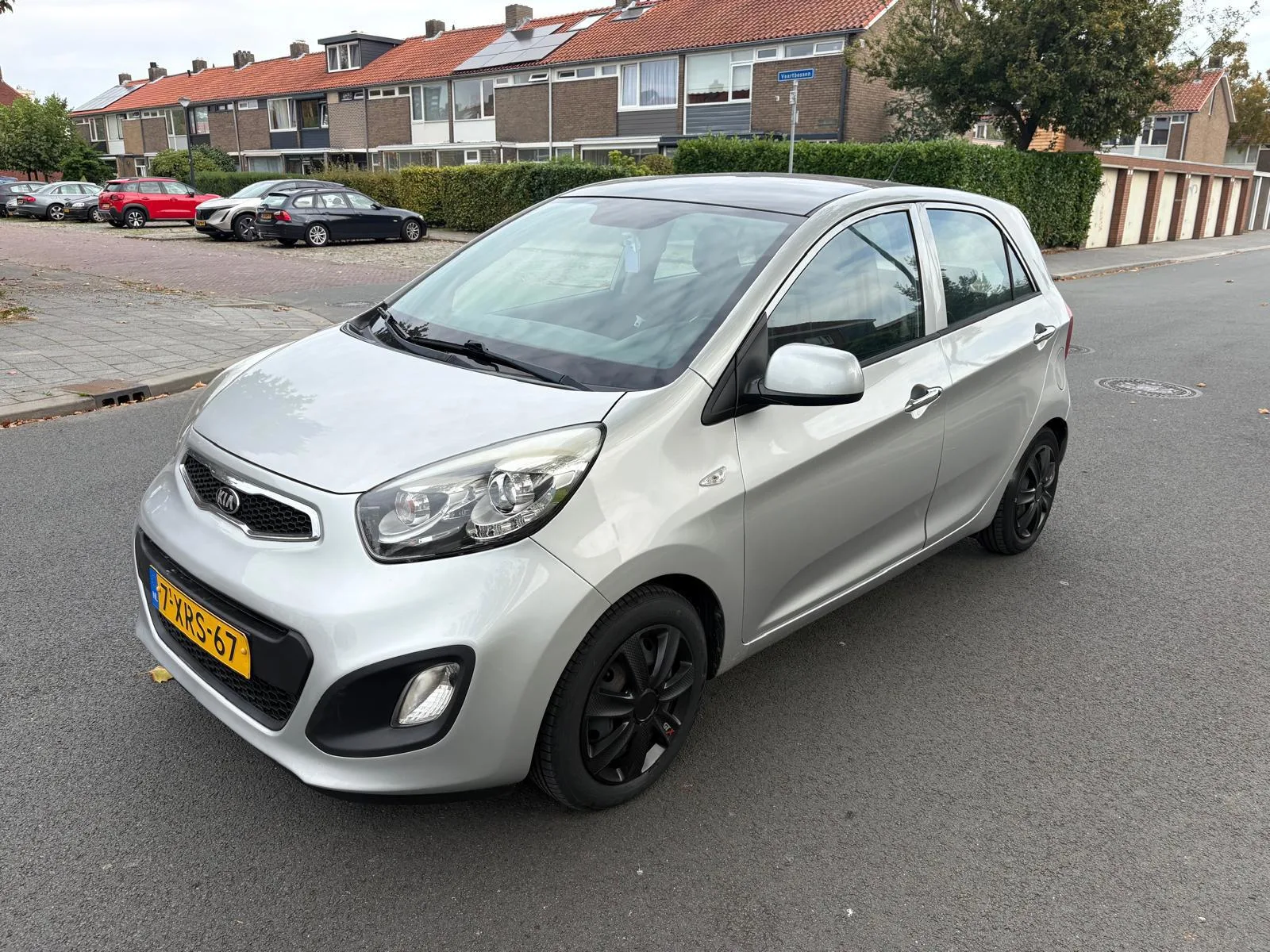 Kia Picanto (2015) — foto 1