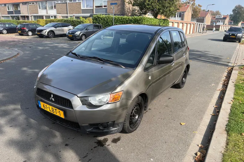 Mitsubishi Colt (2010)