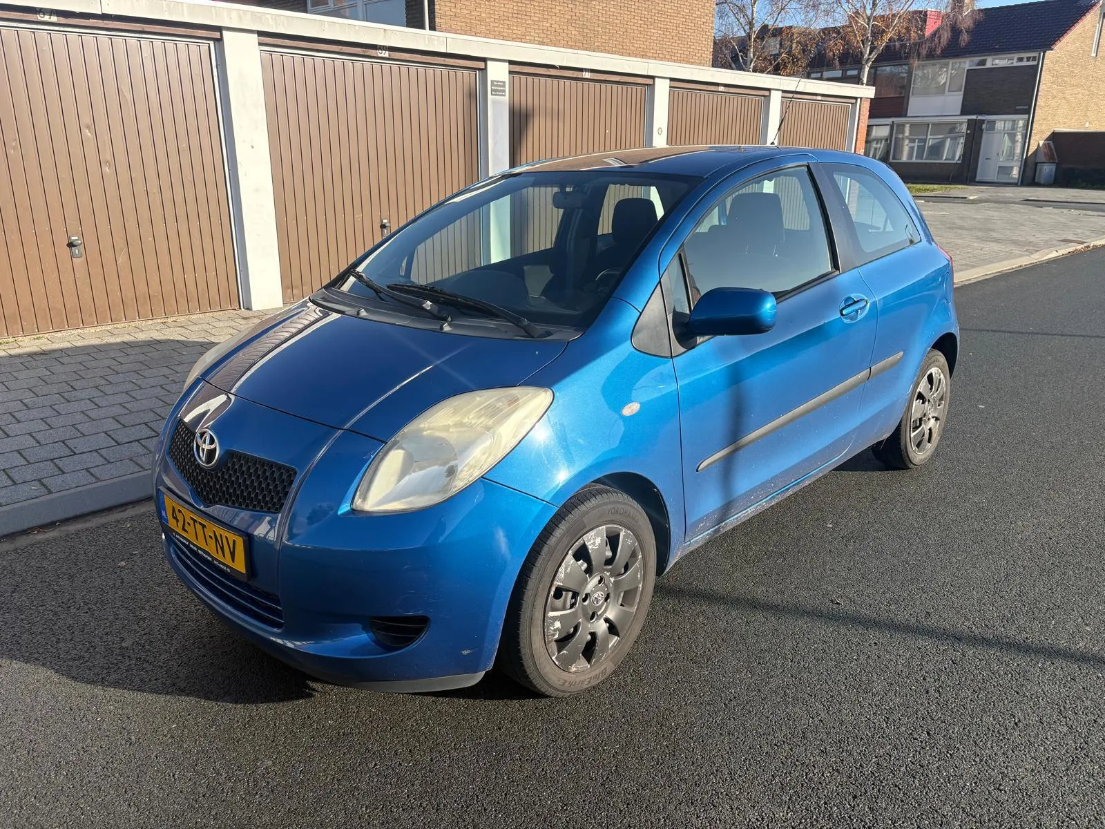 Toyota Yaris (2007) — foto 1