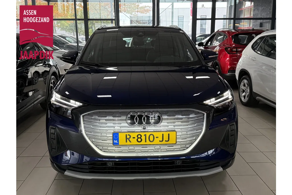 Audi Q4 e-tron (2021) — foto 1