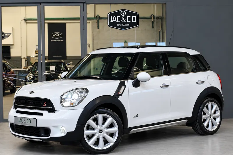 MINI Countryman (2015)