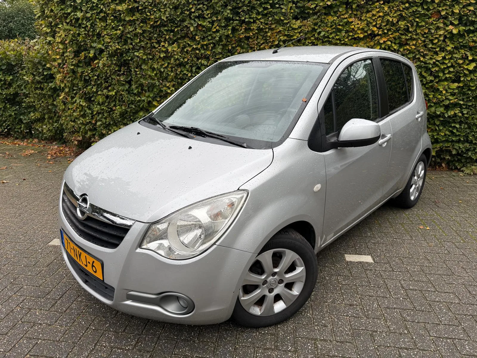 Opel Agila (2010) — foto 1