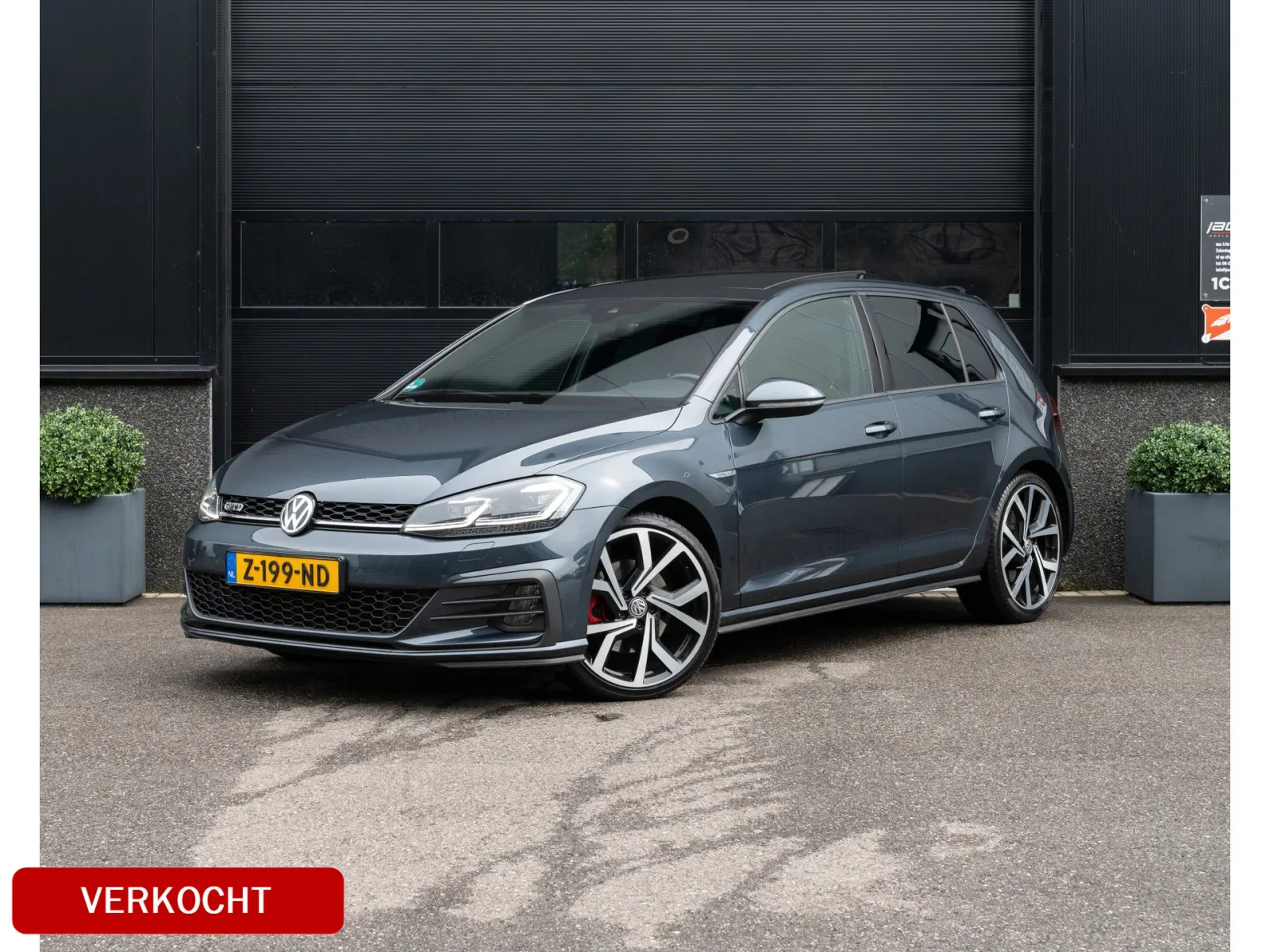 Volkswagen Golf (2018) — foto 1
