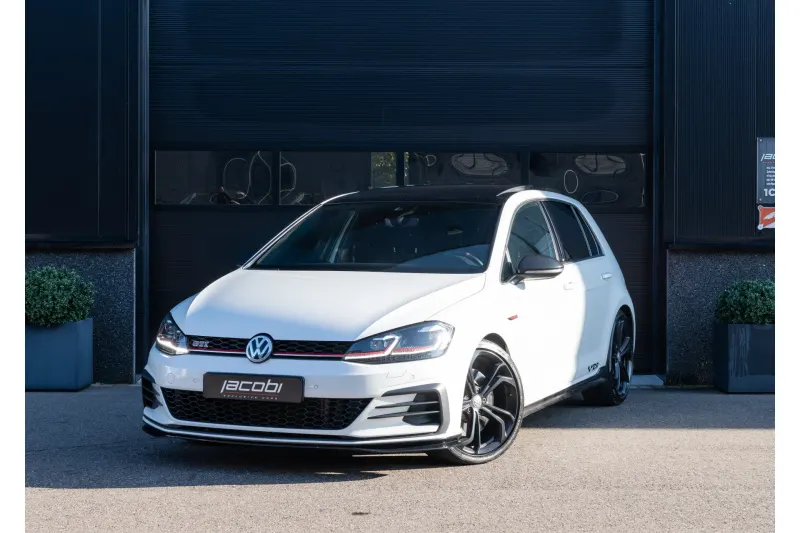 Volkswagen Golf (2019)
