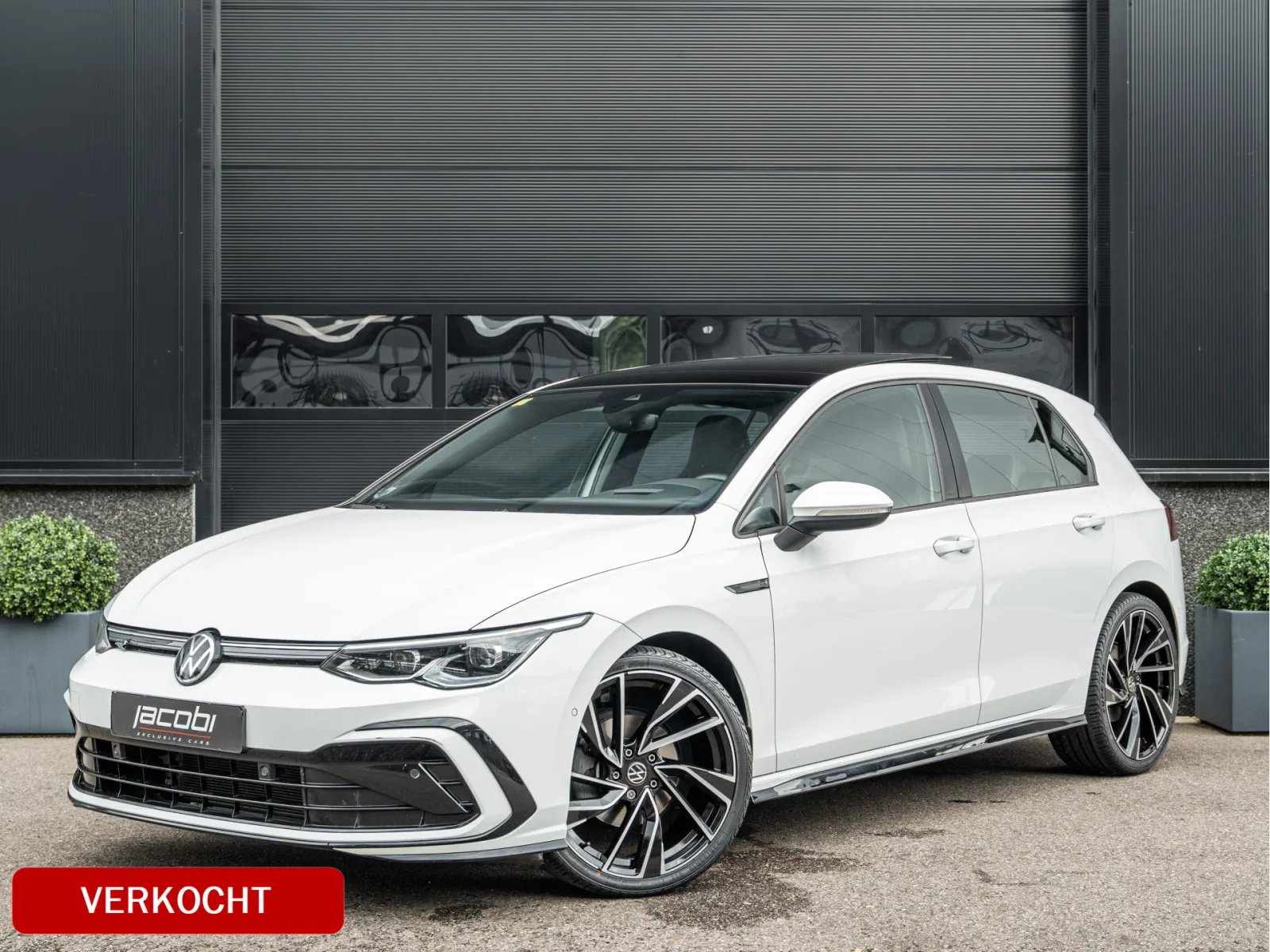 Volkswagen Golf (2020) — foto 1