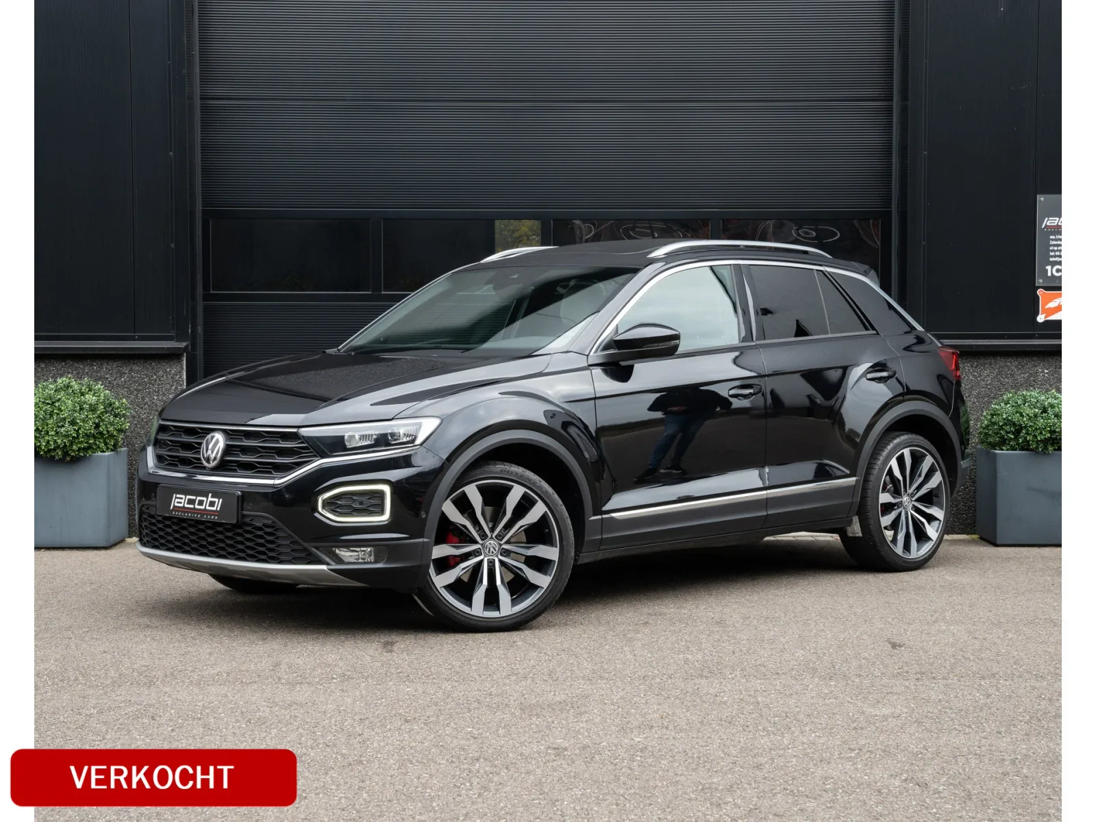Volkswagen T-Roc (2018) — foto 1