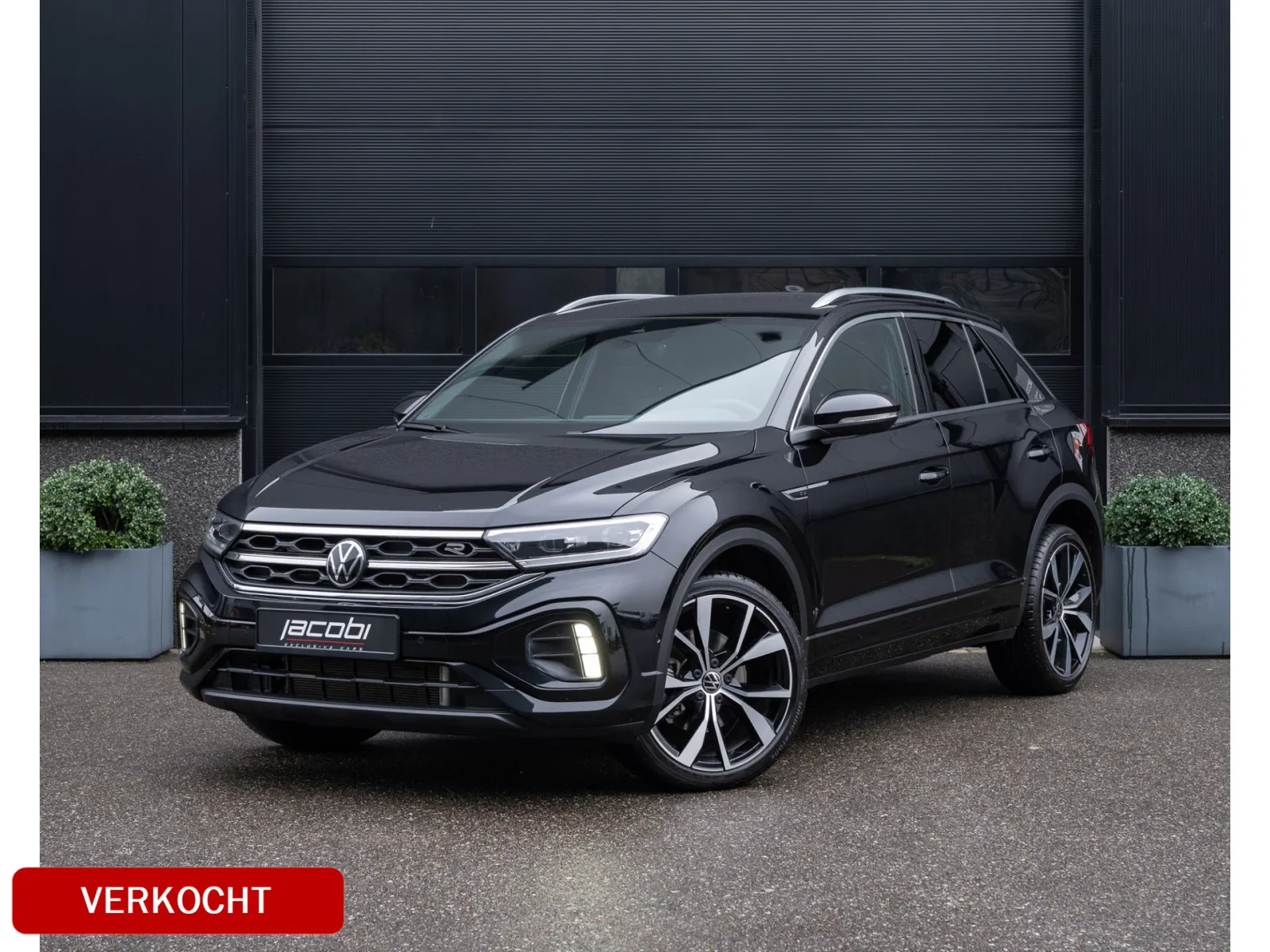 Volkswagen T-Roc (2025) — foto 1