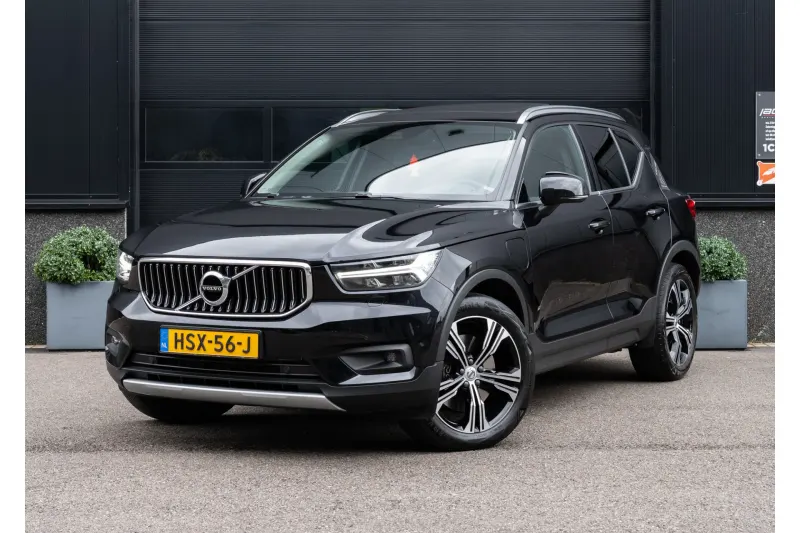 Volvo XC40 (2022)