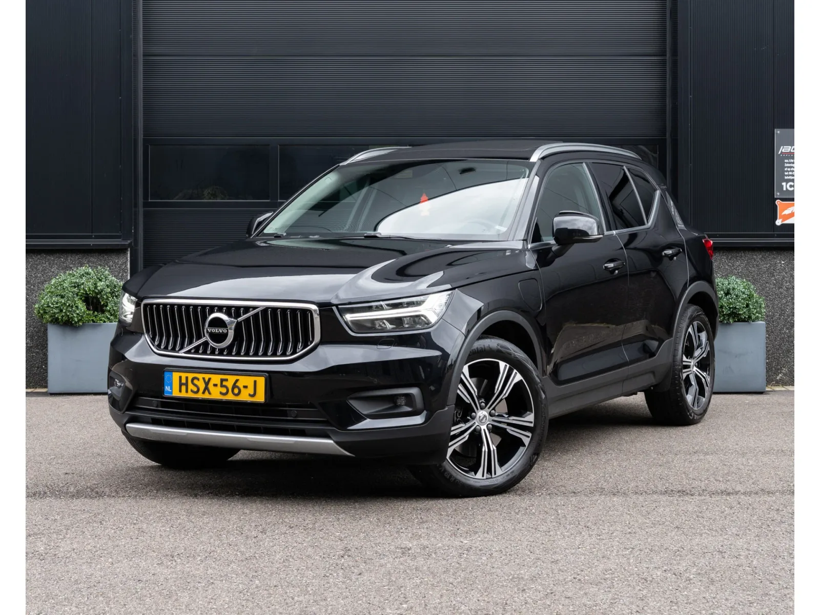 Volvo XC40 (2022) — foto 1