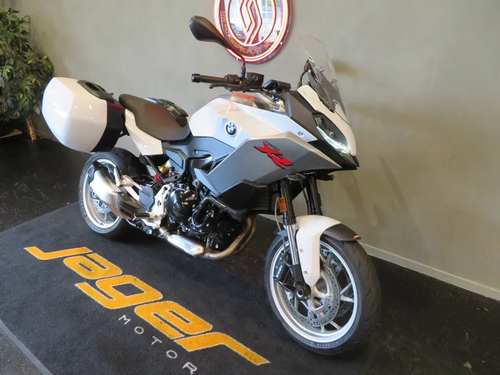 BMW F 900 XR (2023) — foto 1