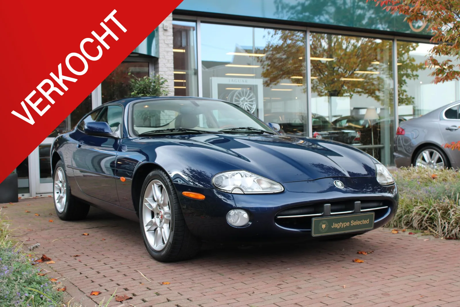 Jaguar XK8 (2002) — foto 1