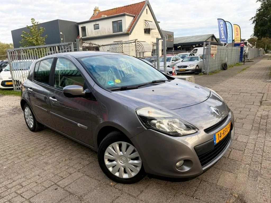Renault Clio (2011) — foto 1