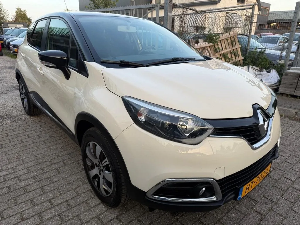 Renault Captur (2016) — foto 1