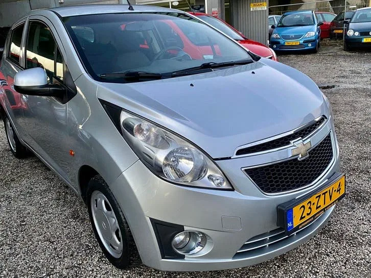 Chevrolet Spark (2010) — foto 1