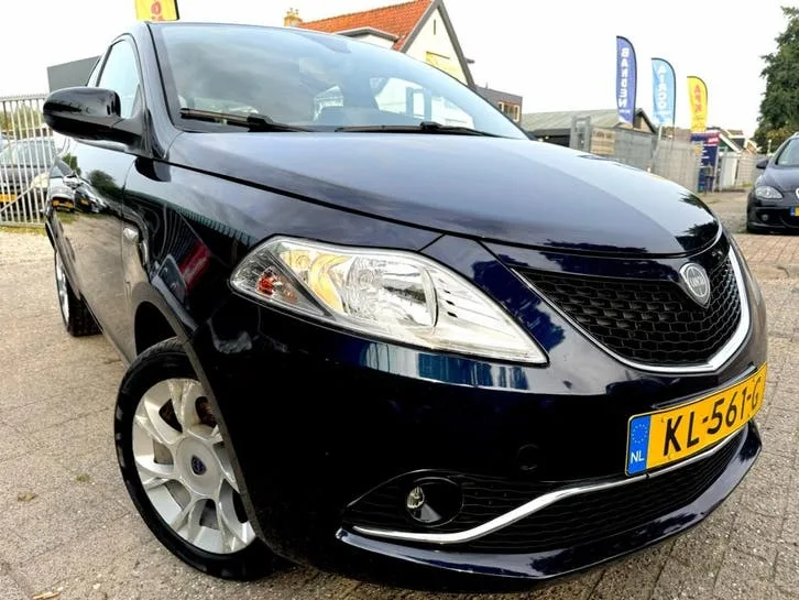 Lancia Ypsilon (2016) — foto 1