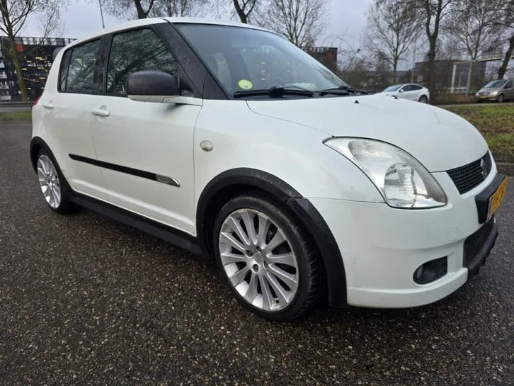 Suzuki Swift (2007) — foto 1
