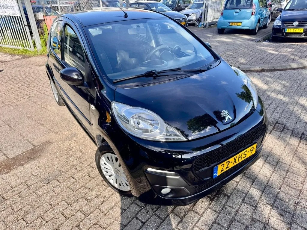 Peugeot 107 (2012) — foto 1