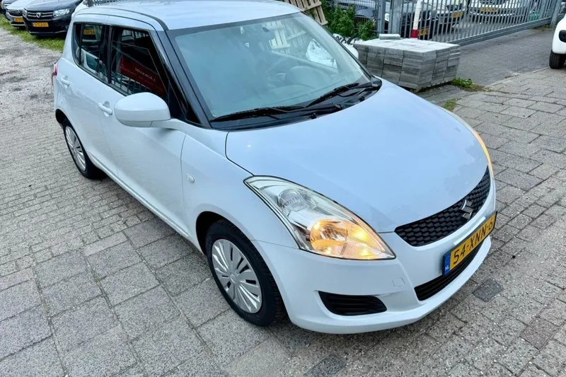 Suzuki Swift (2012)