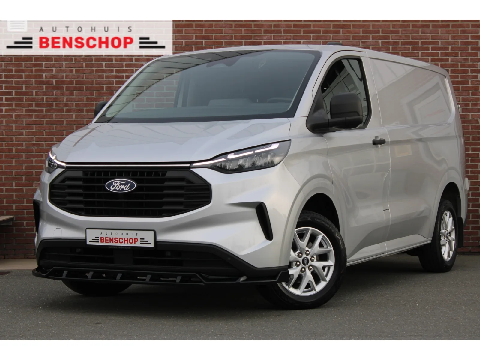 Ford Transit Custom (2024) — foto 1