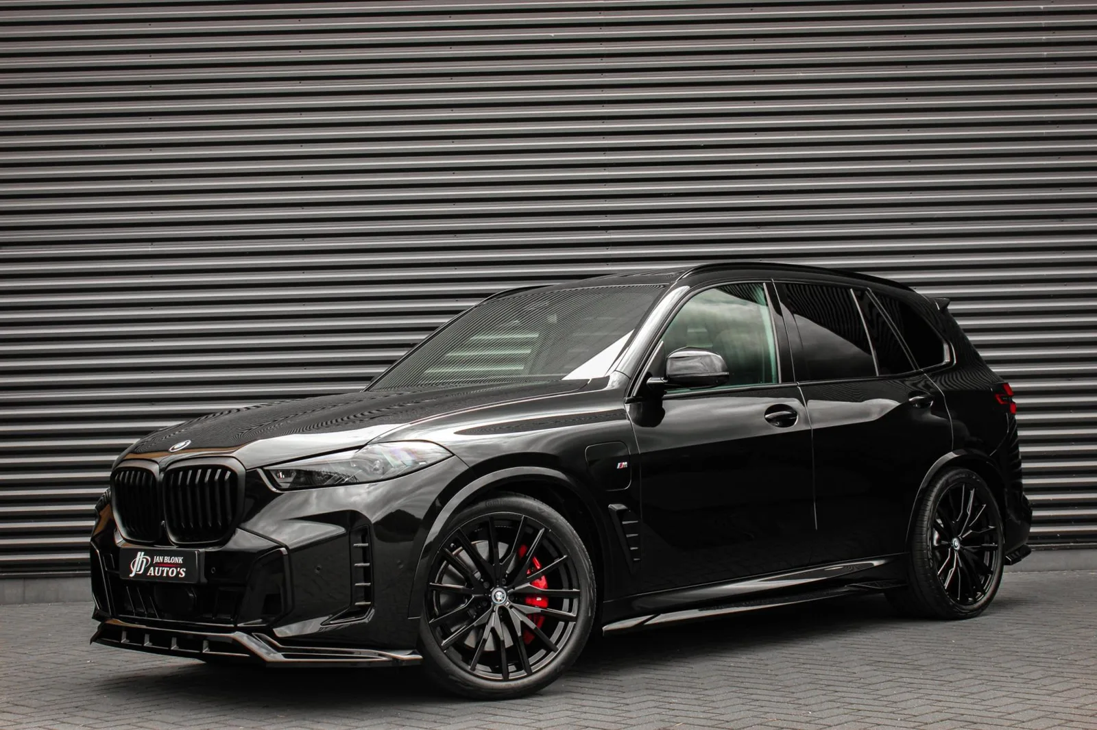 BMW X5 (2024) — foto 1