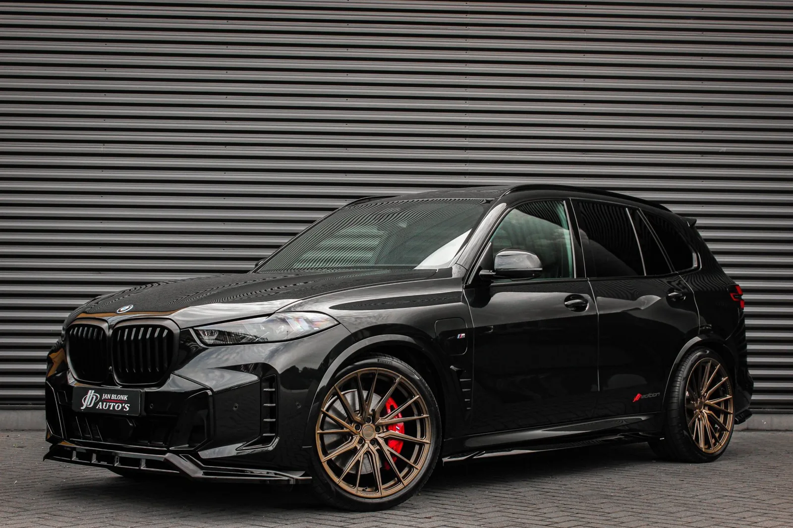 BMW X5 (2024) — foto 1