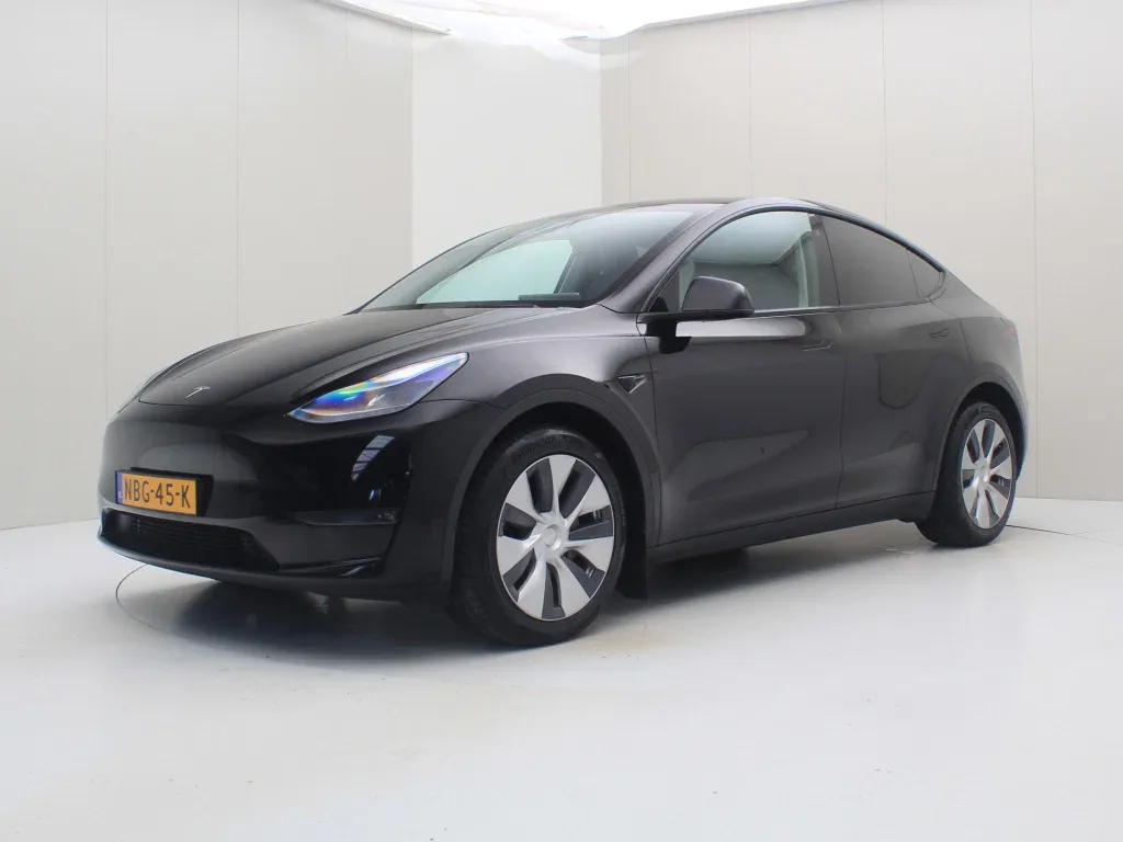 Tesla Model Y (2021) — foto 1