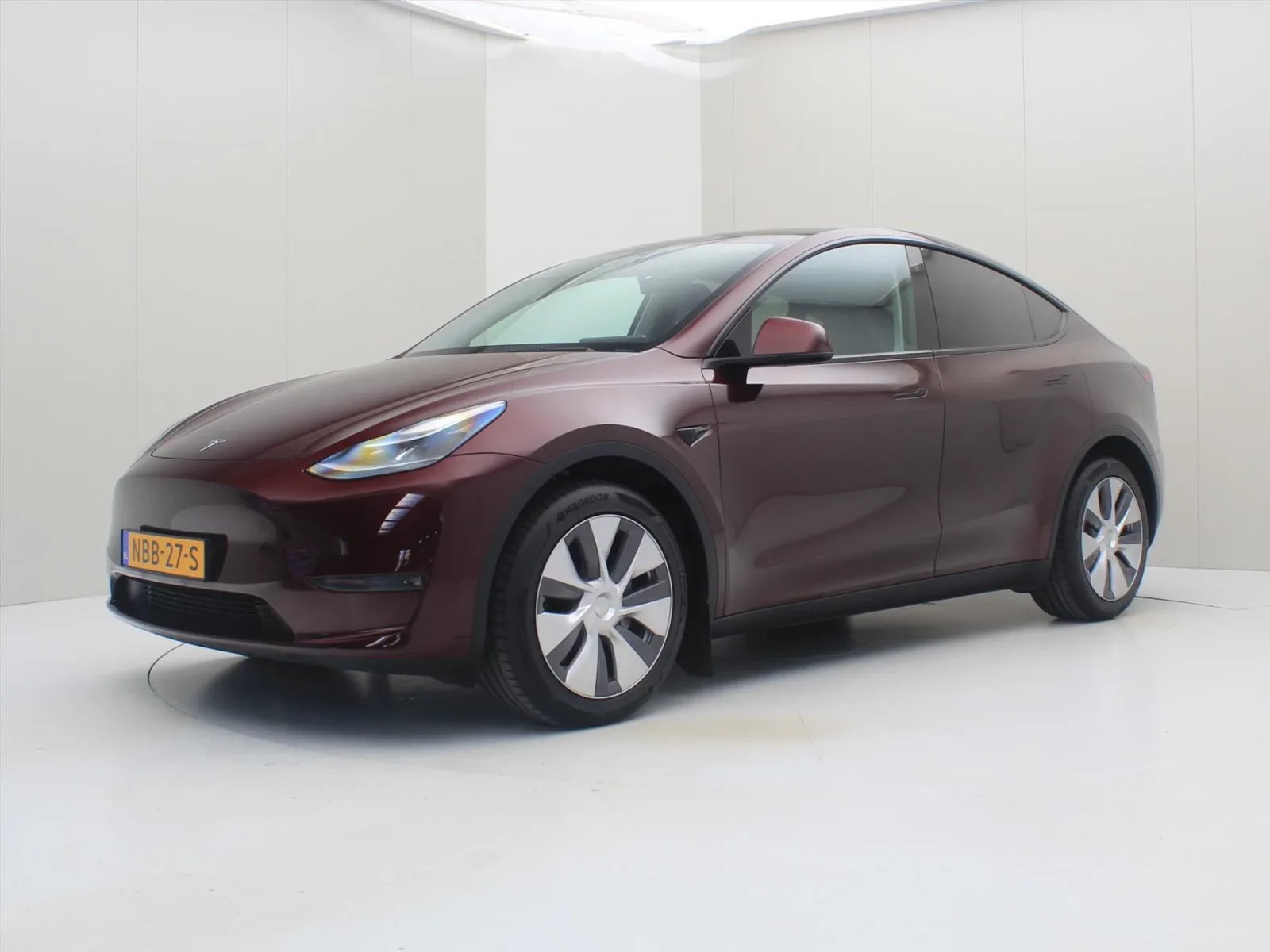 Tesla Model Y (2023) — foto 1
