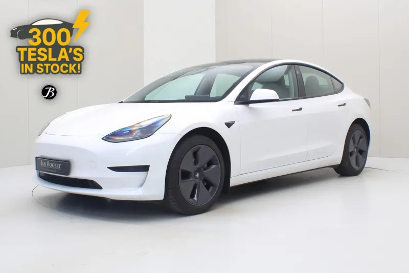 Tesla Model 3 (2023)