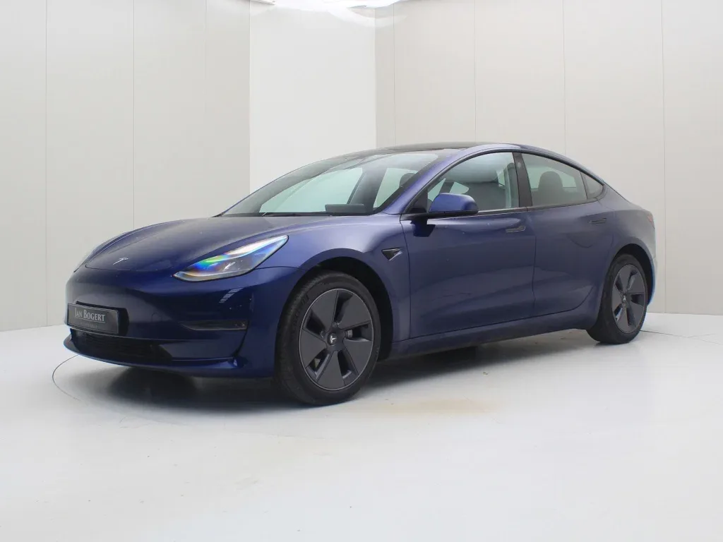 Tesla Model 3 (2023) — foto 1
