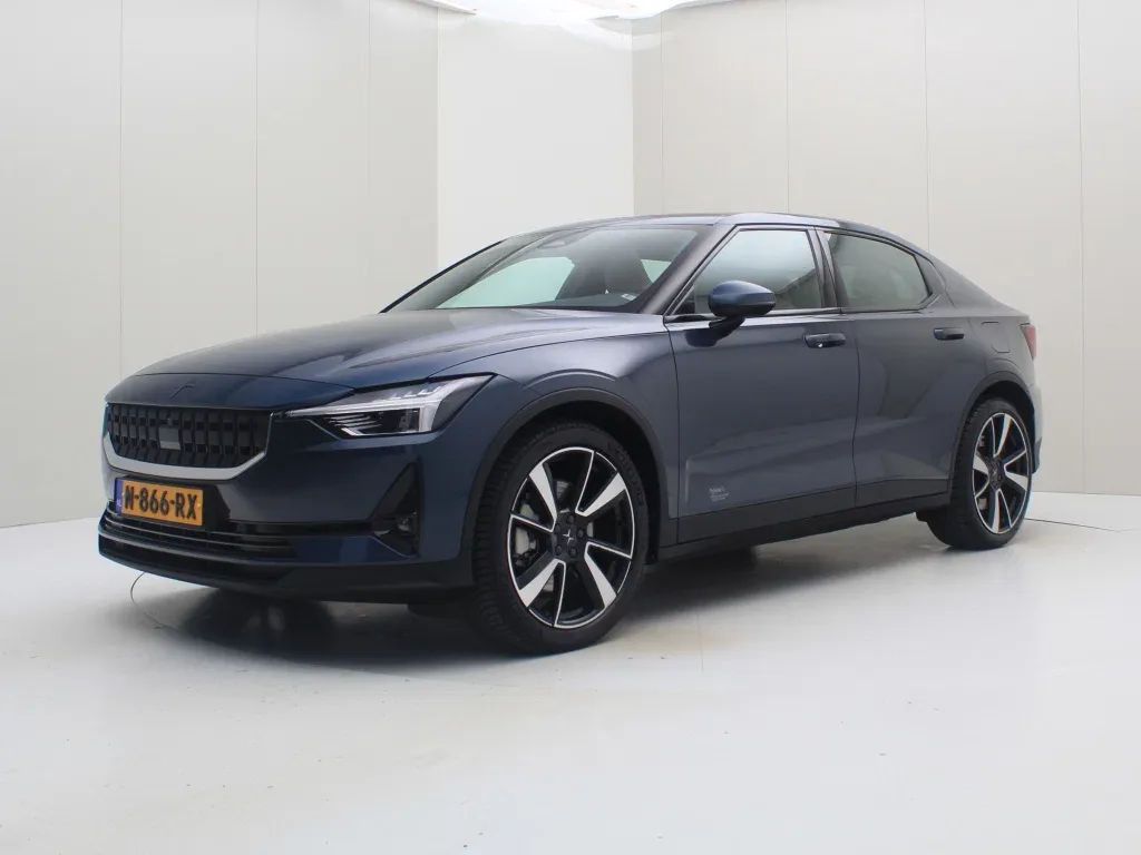 Polestar 2 (2021) — foto 1