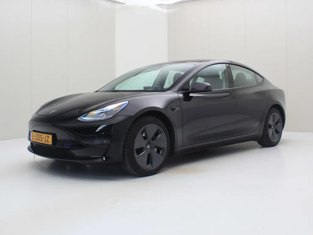 Tesla Model 3 (2021) — foto 1