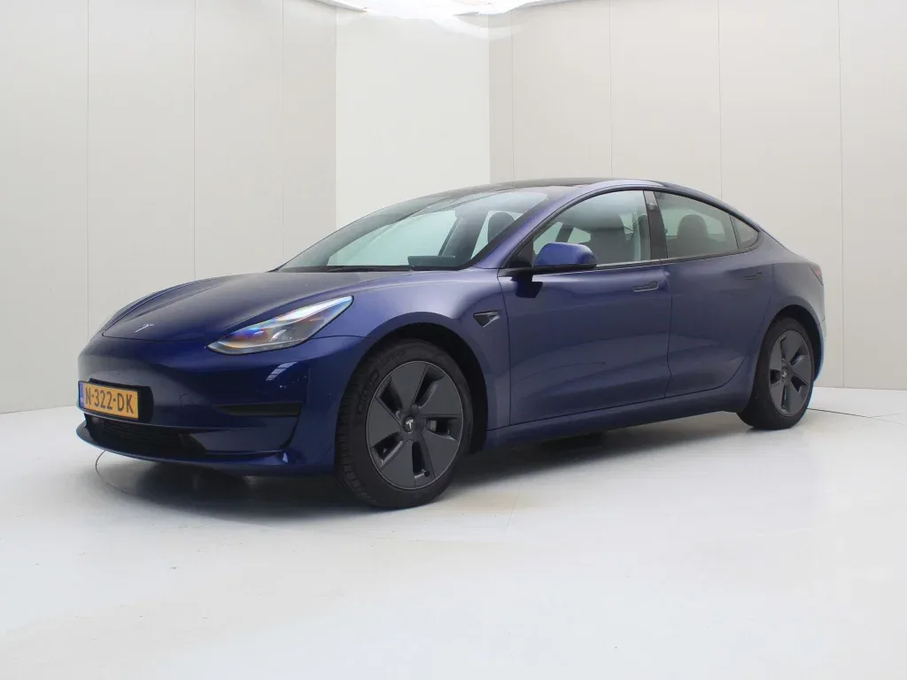 Tesla Model 3 (2021) — foto 1