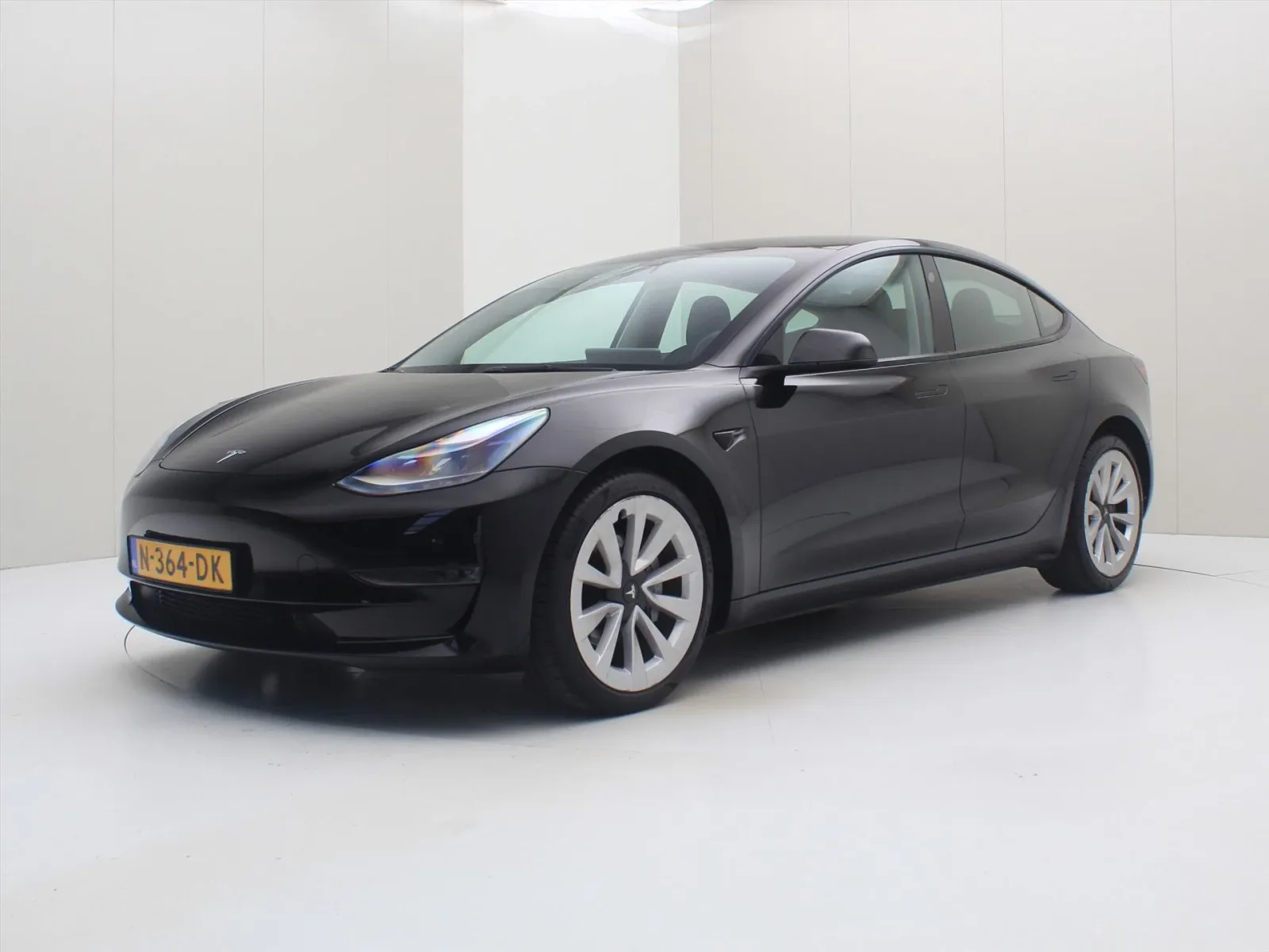 Tesla Model 3 (2021) — foto 1